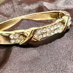 Brand New 14k gold filled Halo white sapphire gemstone bangle bracelet